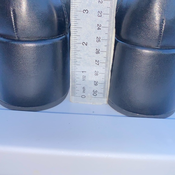 Dolce Vita
Yanni Leather Platform Penny Loafers size 7 - Picture 5 of 5